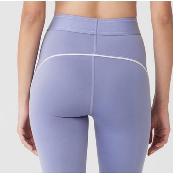 ALO Airlift High-Waist Suit Up Legging - Lilac Blue/ White - Picture 3 of 4
